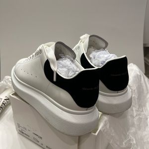 Alexander McQueen Men’s 10.5 Sneakers